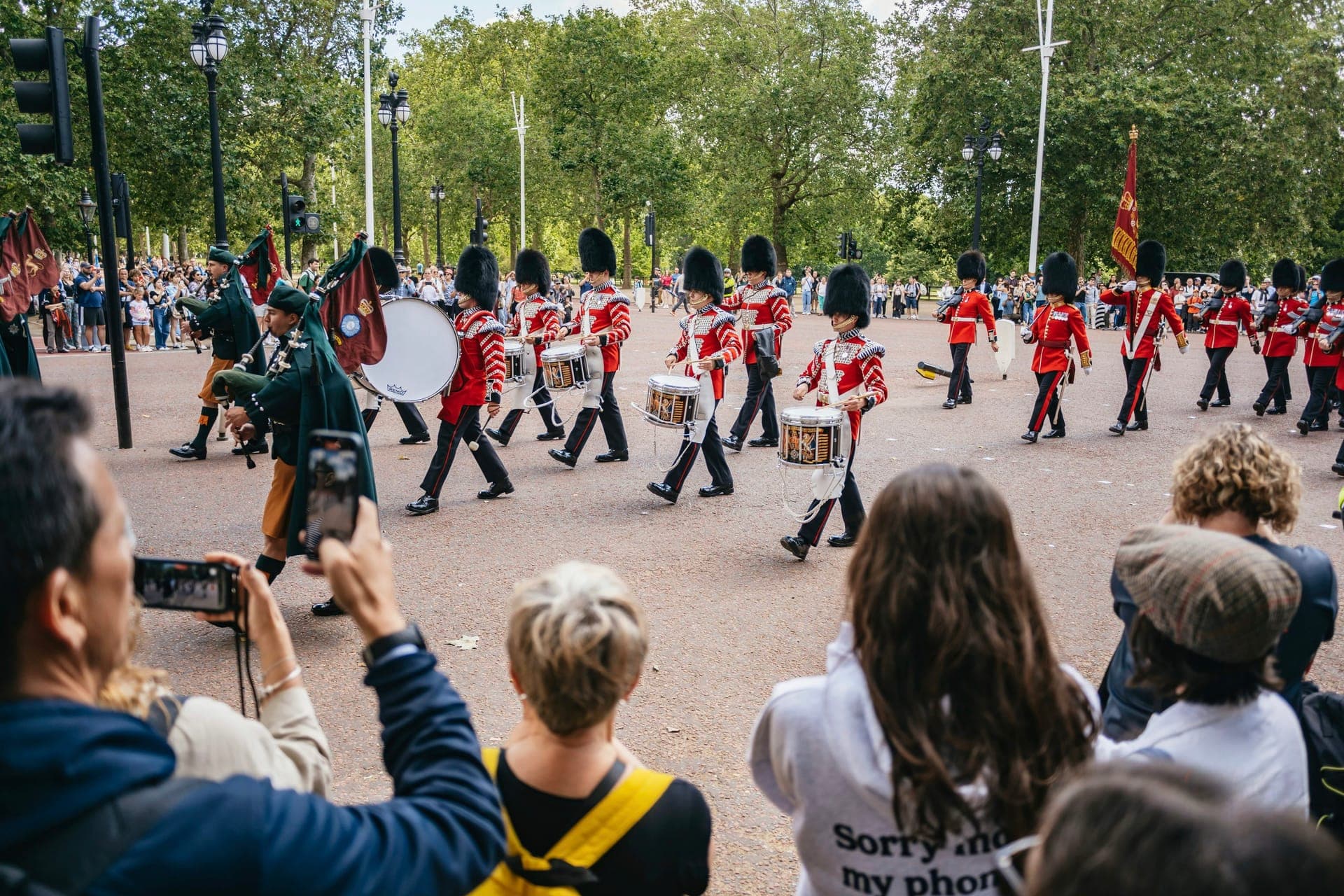 The Changing of the Guard at Buckingham Palace on a tailored London tour with Tally Ho